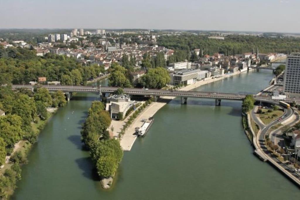 Villa Eugénie Melun Esterno foto