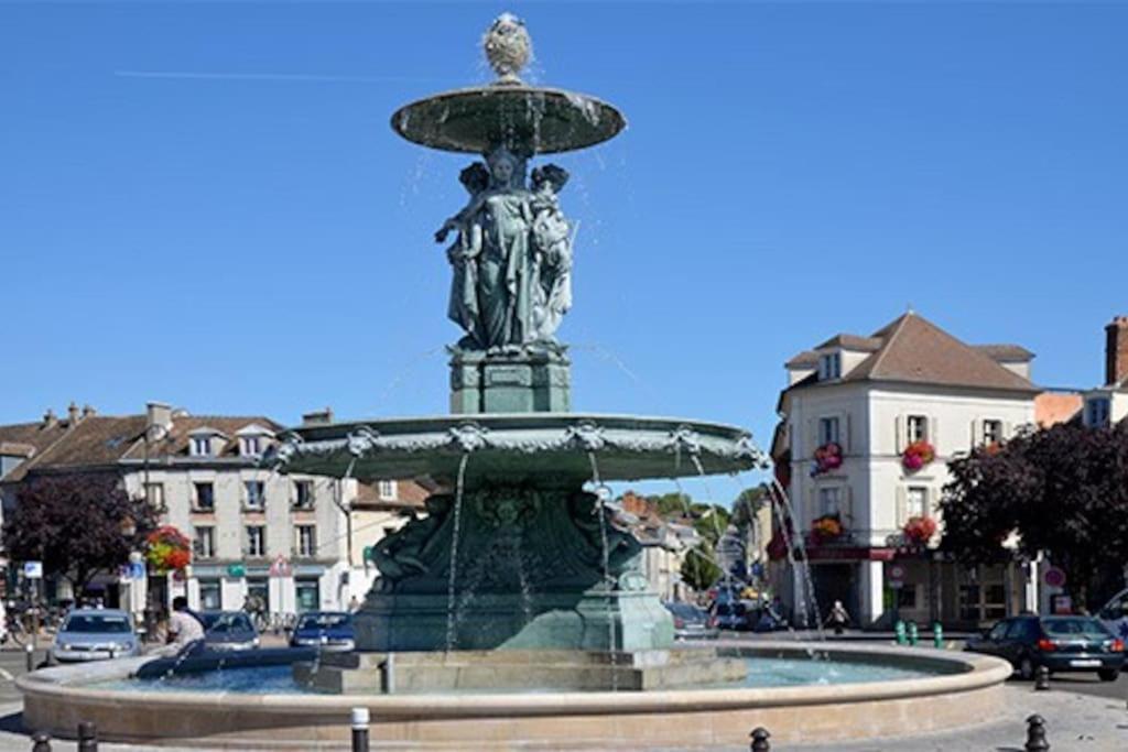 Villa Eugénie Melun Esterno foto
