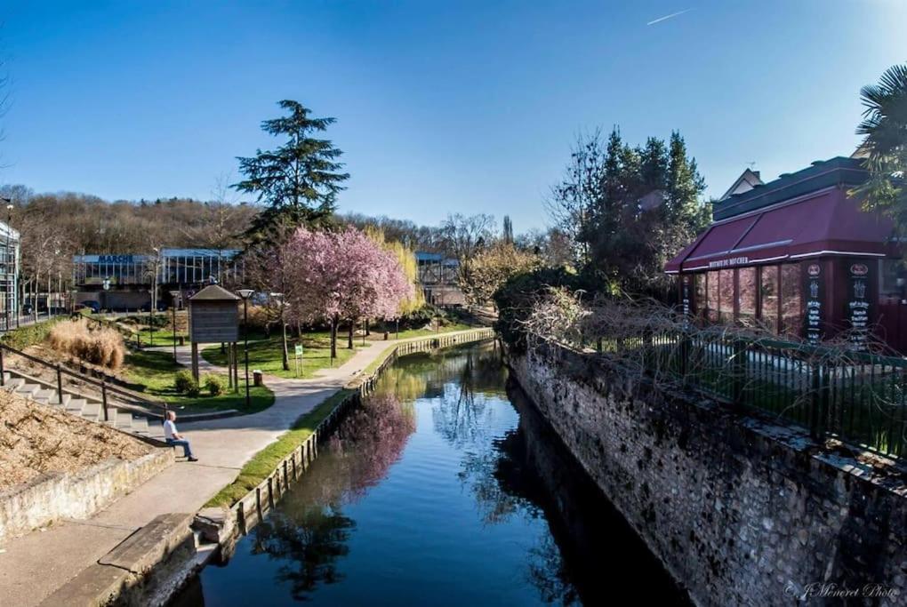 Villa Eugénie Melun Esterno foto