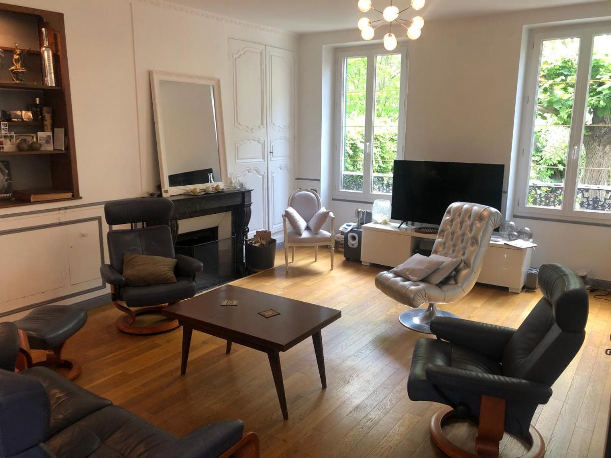 Villa Eugénie Melun Esterno foto
